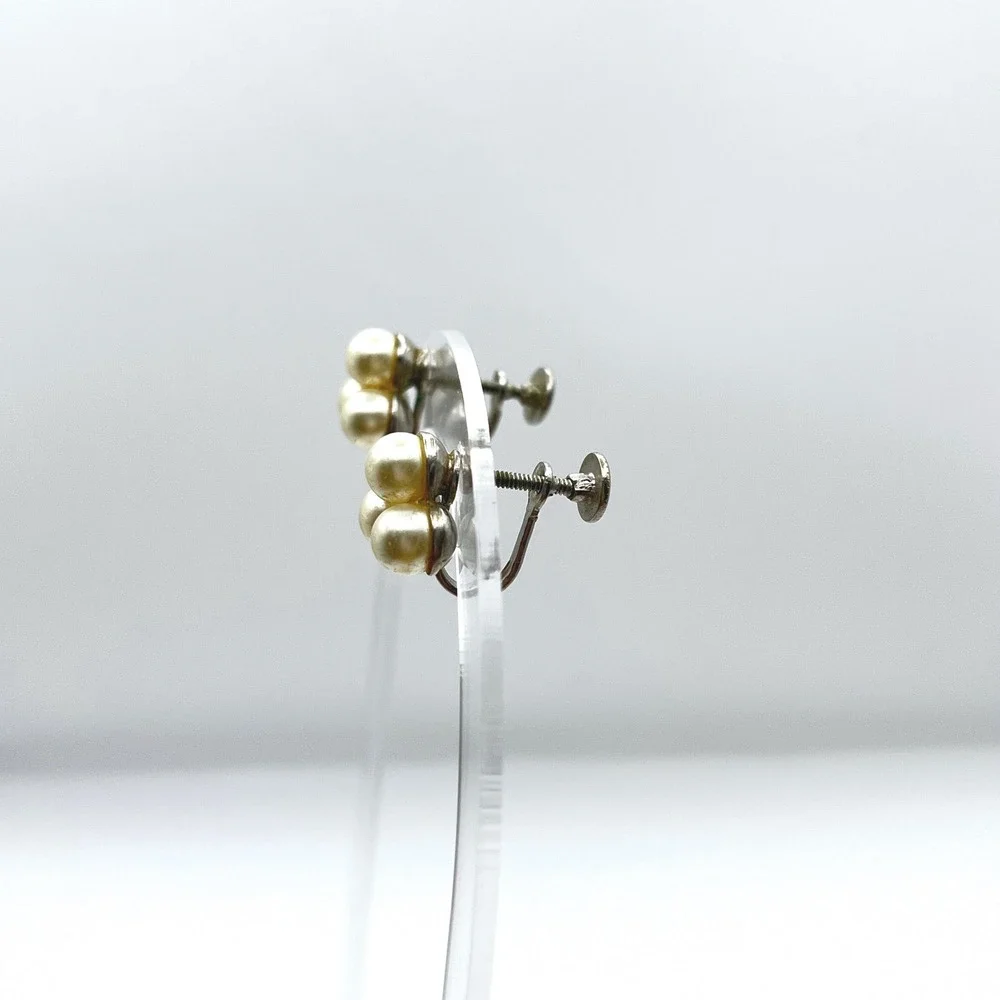 Vintage Faux‎ Pearl Cluster Screw Back Earrings Silver Tone Non-Pierced Classic